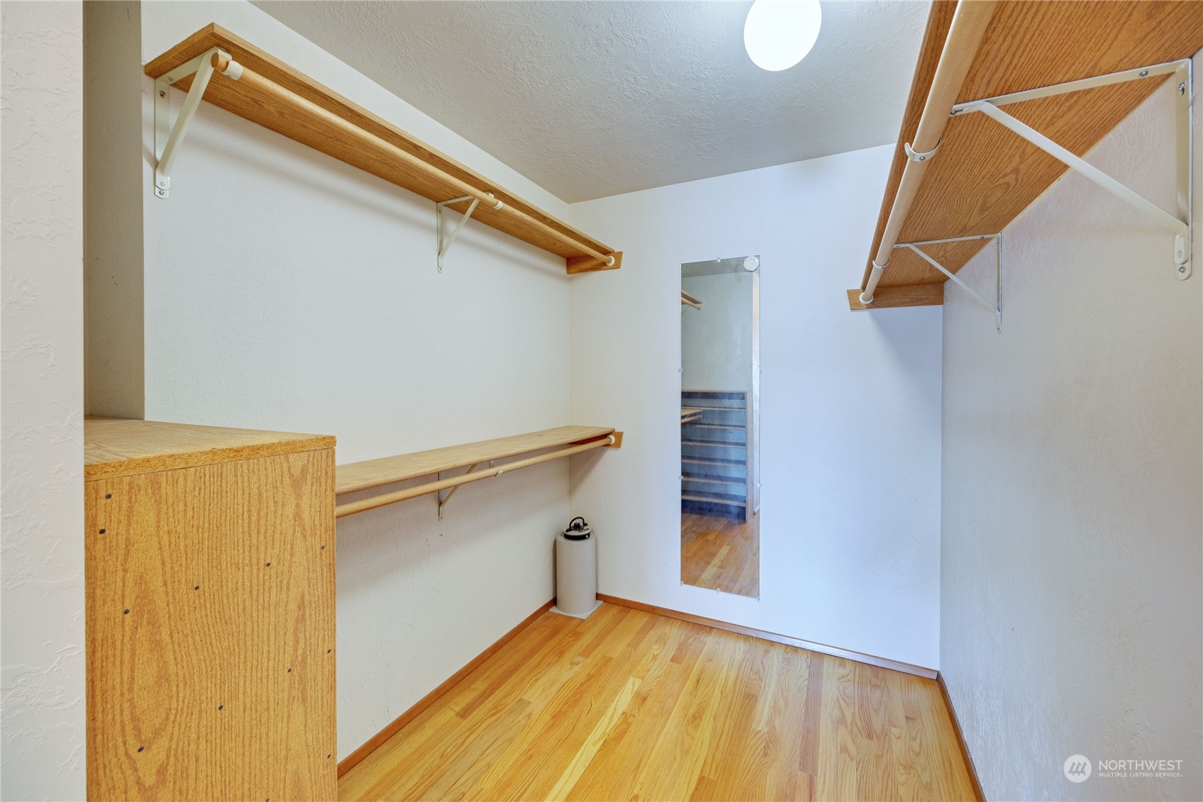 924 Shore Drive Bremerton, WA 98310 - Photo 20 of 36 a view of front door of house