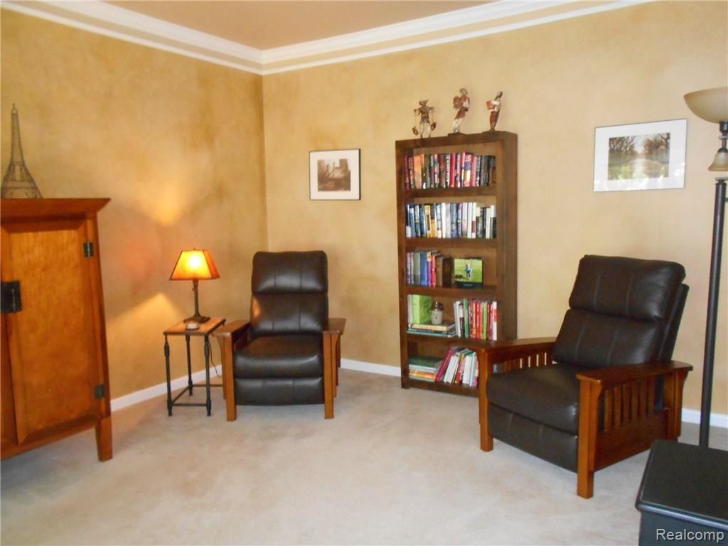 609 Timber Ridge Drive Highland, MI 48357 - Photo 17 of 60 DSCN2115.JPG