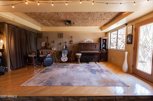 $1,400,000 | 10580 East Swinging Bridge Lane, Cornville, AZ 86325