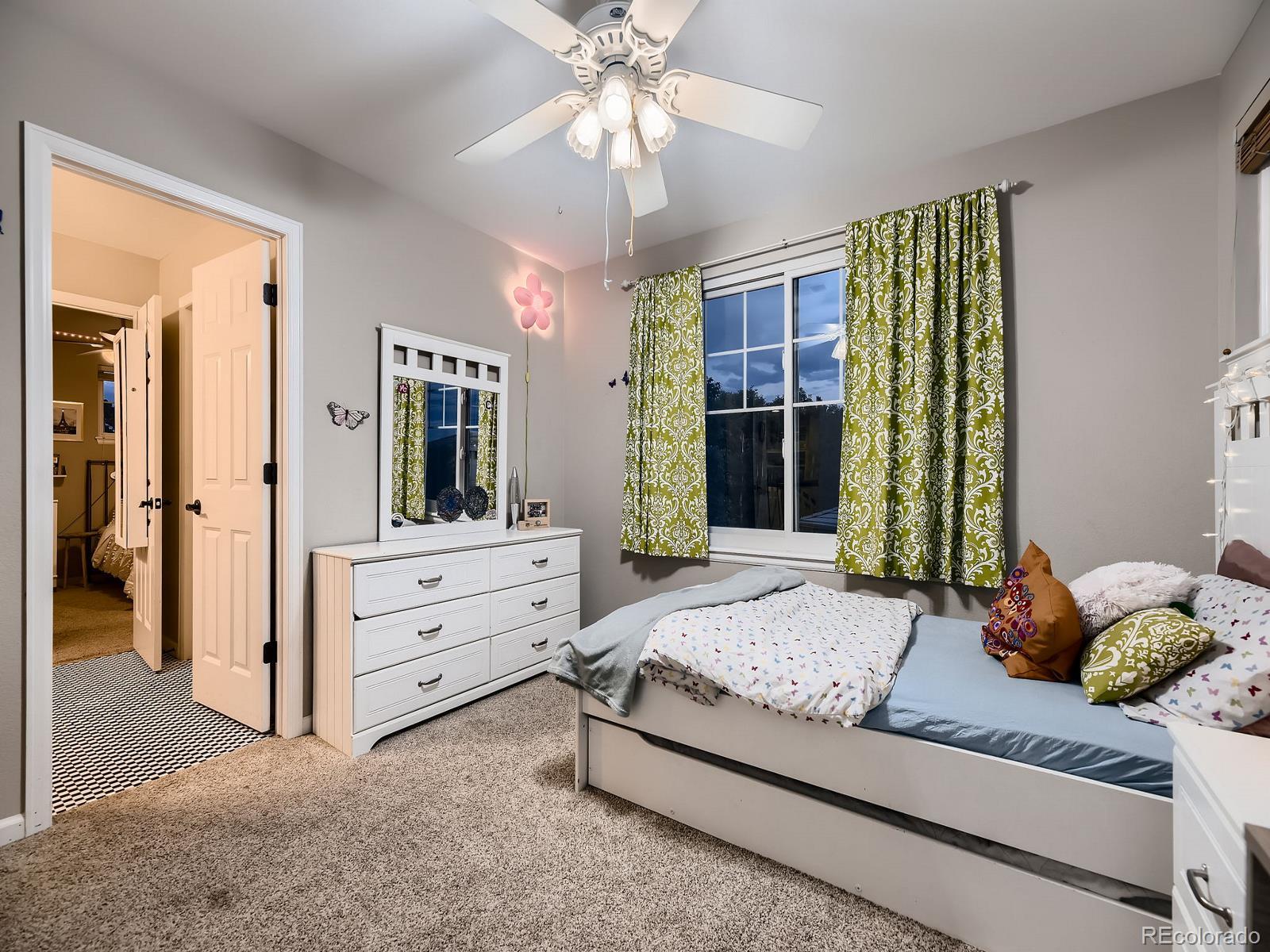 2155 Creekside Point Highlands Ranch, CO 80129 - Photo 29 of 49 Gallery Image 29