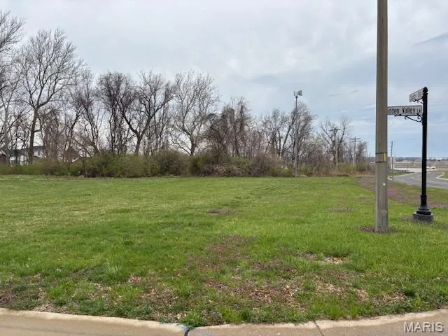 $99,000 | 1 Hidden Valley Lane, Edwardsville, IL 62025