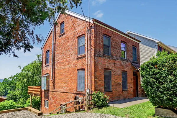 $525,000 | 33 Cedar Lane, Ossining, NY 10562