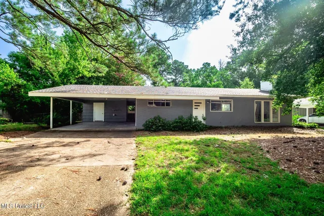 $170,000 | 210 Valley Vista Drive, Jackson, MS 39211