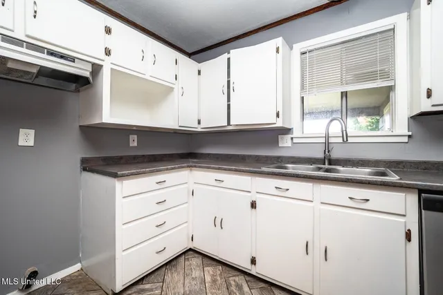 $170,000 | 210 Valley Vista Drive, Jackson, MS 39211