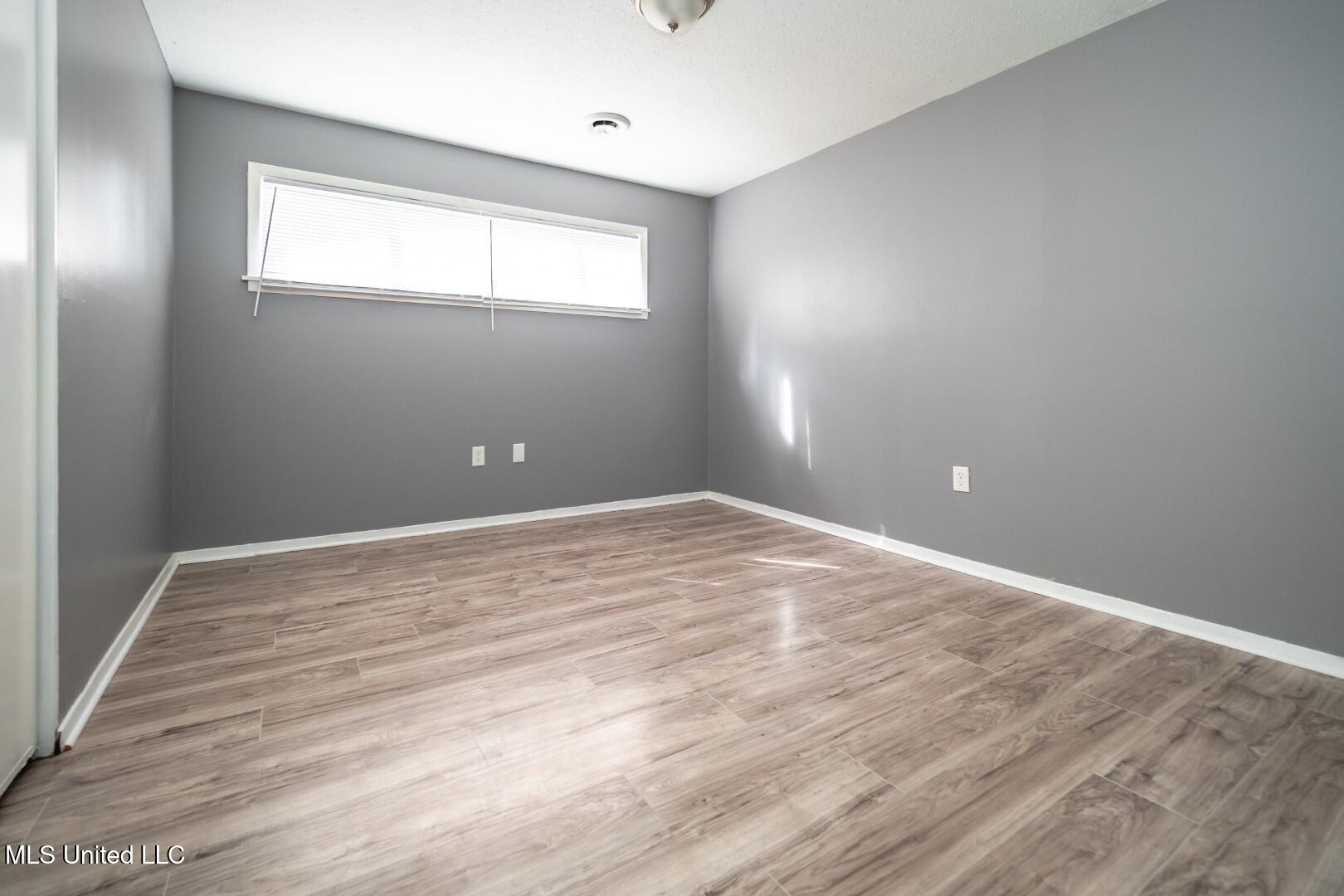 210 Valley Vista Drive Jackson, MS 39211 - Photo 17 of 25 P7010018