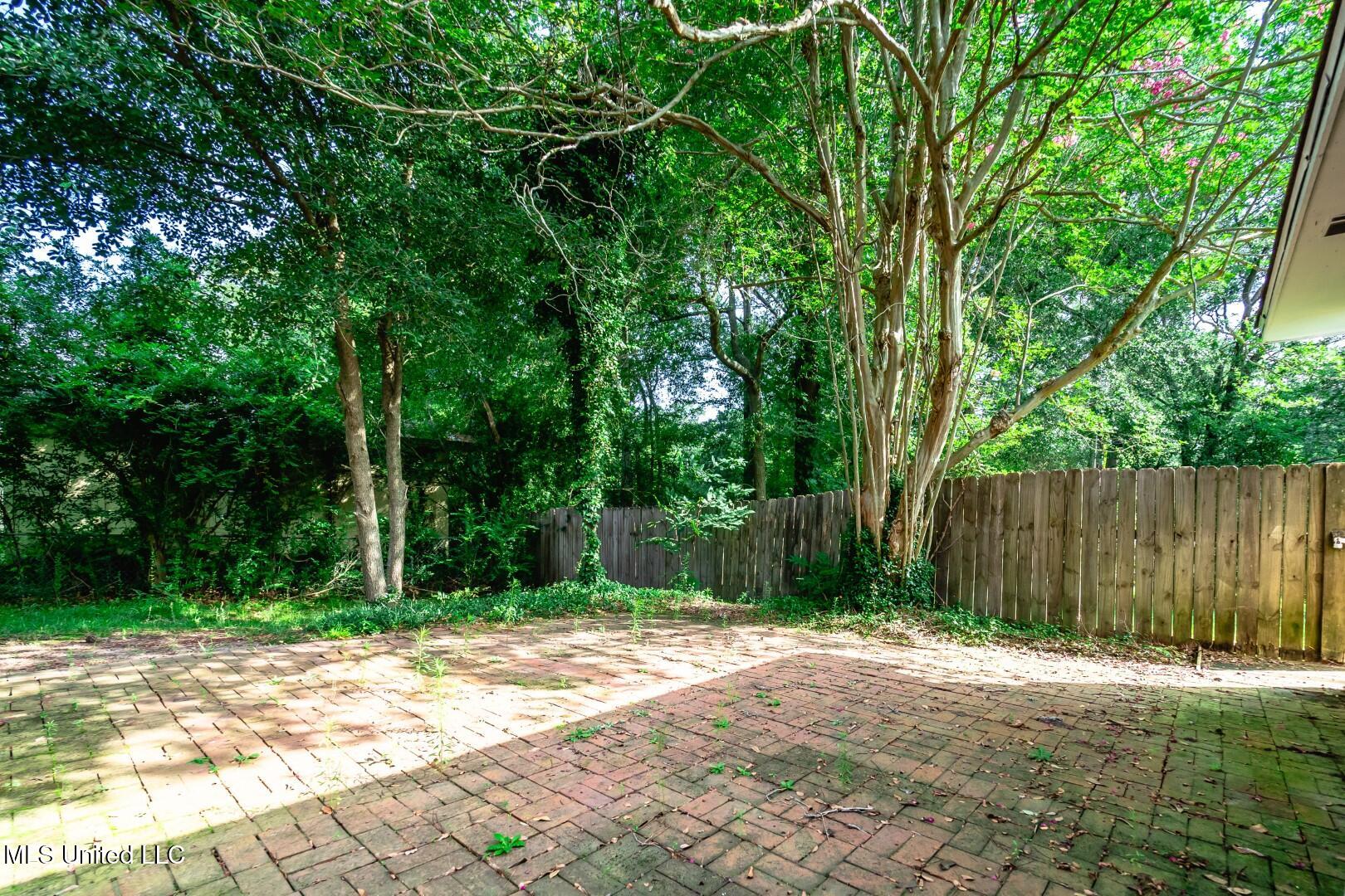 210 Valley Vista Drive Jackson, MS 39211 - Photo 23 of 25 P7010003