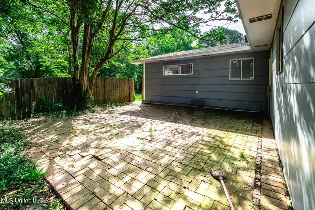 $170,000 | 210 Valley Vista Drive, Jackson, MS 39211