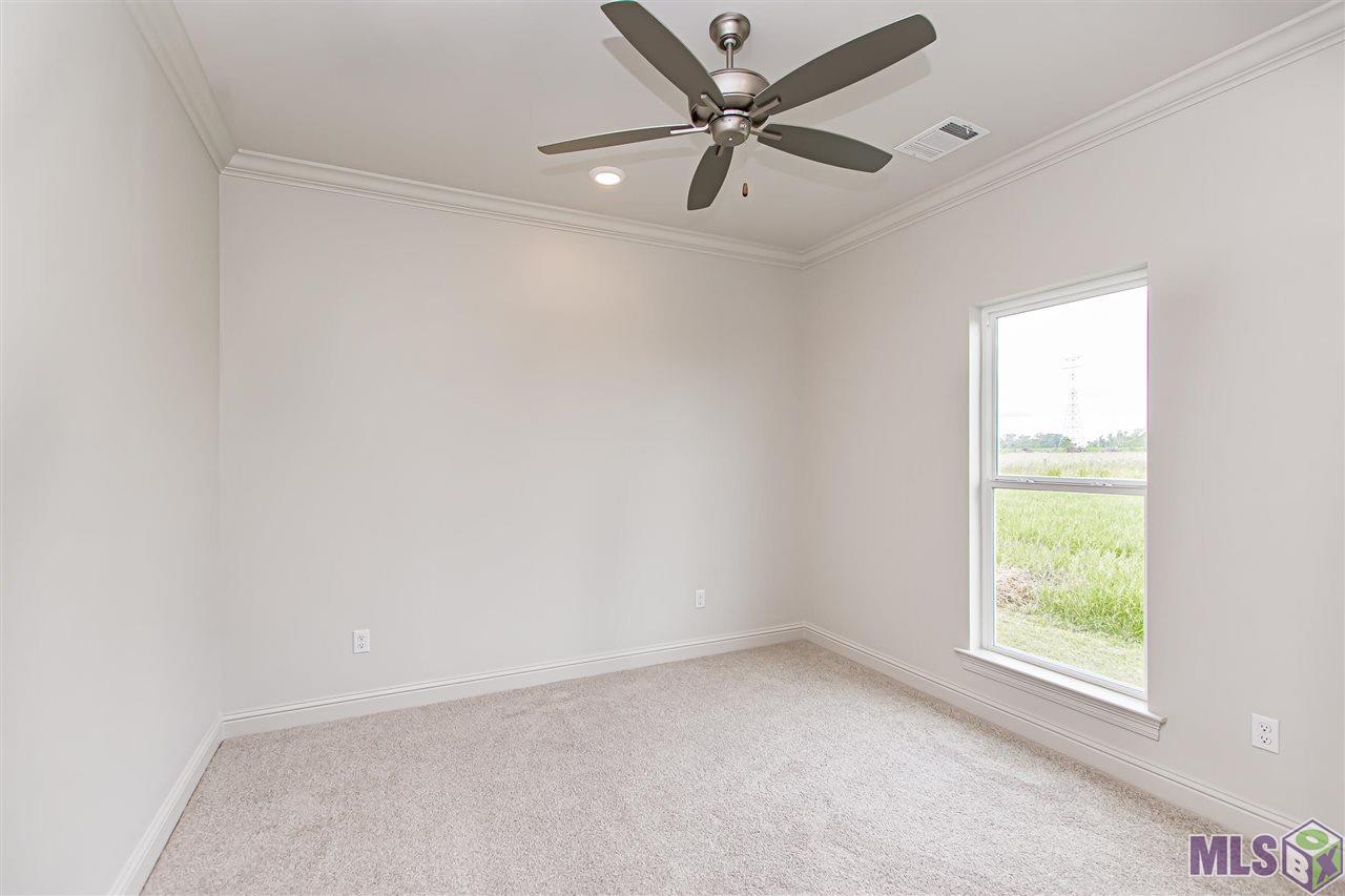 4355 Percheron Avenue Baton Rouge, LA 70820 - Photo 17 of 24 1st Guest room