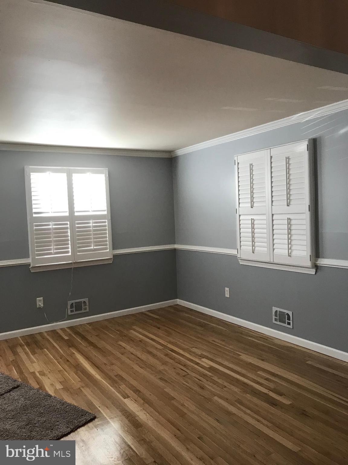 5755 Utrecht Road Baltimore, MD 21206 - Photo 11 of 29 Gallery Image 11