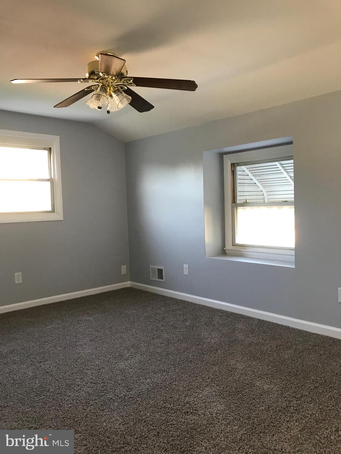 5755 Utrecht Road Baltimore, MD 21206 - Photo 18 of 29 Gallery Image 18