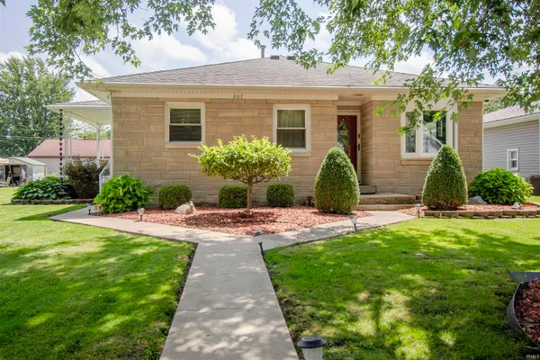 $159,900 | 207 South Franklin Street, Lynn, IN 47355