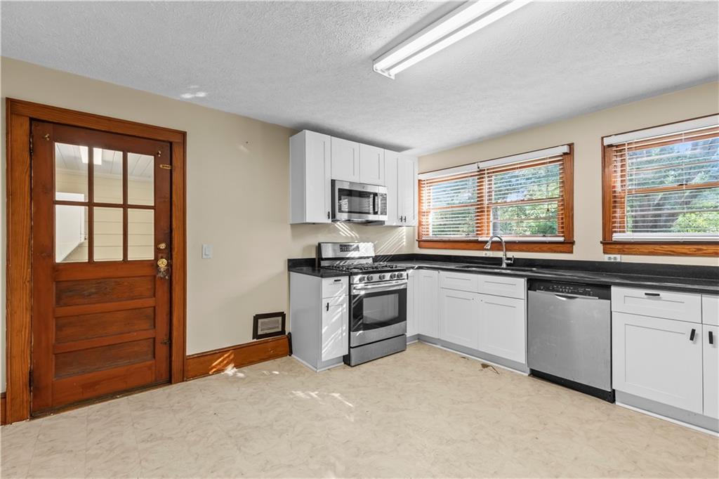 4494 Austell Powder Springs Road Southwest Powder Springs, GA 30127 - Photo 7 of 31