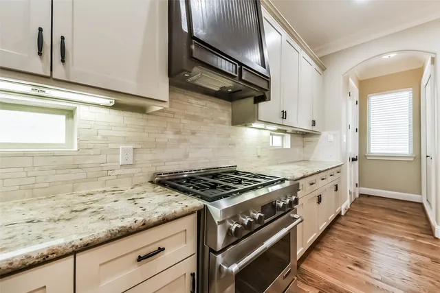 $4,175 | 1126 West 16th Street, Unit C, Houston, TX 77008