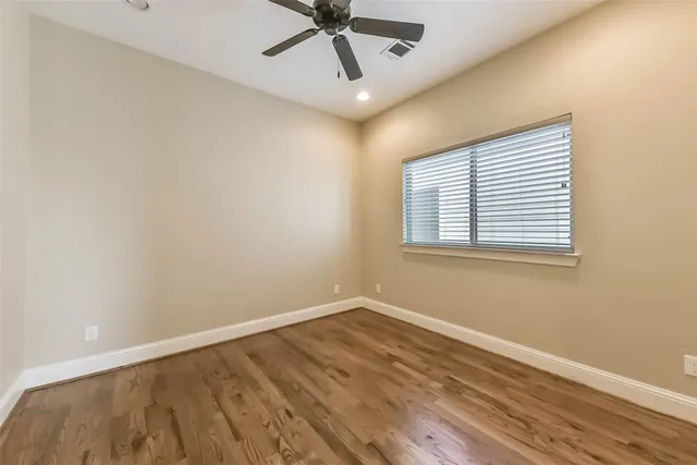 $4,175 | 1126 West 16th Street, Unit C, Houston, TX 77008