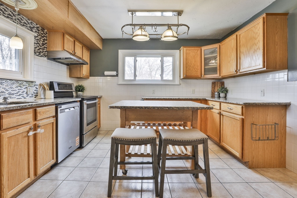 12 Linden Road, Unit 12 Melrose, MA 02176 - Photo 12 of 27