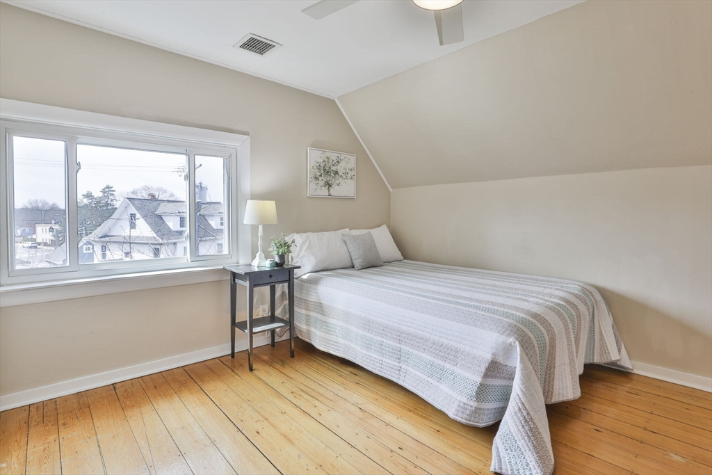 12 Linden Road, Unit 12 Melrose, MA 02176 - Photo 20 of 27