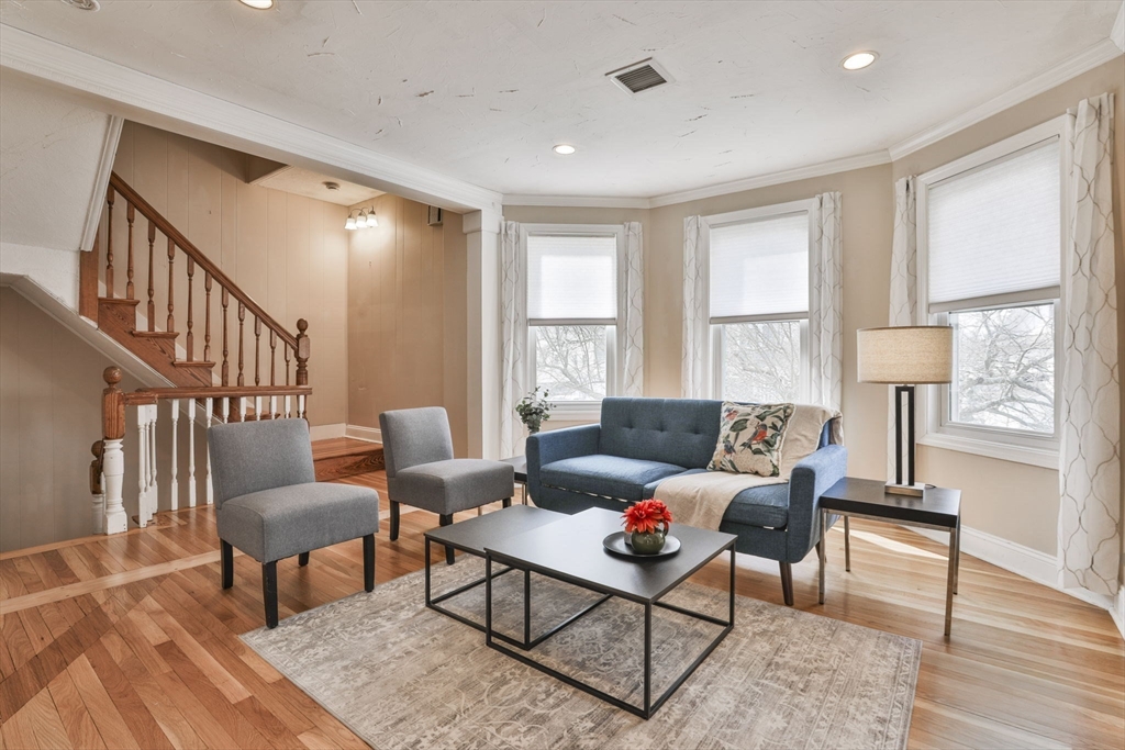 12 Linden Road, Unit 12 Melrose, MA 02176 - Photo 3 of 27