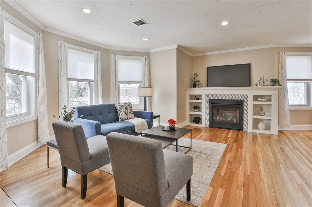 12 Linden Road, Unit 12 Melrose, MA 02176 - Photo 4 of 27