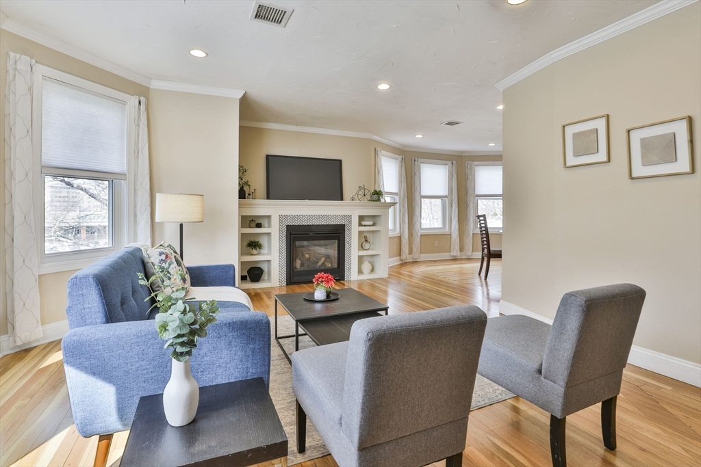 12 Linden Road, Unit 12 Melrose, MA 02176 - Photo 5 of 27