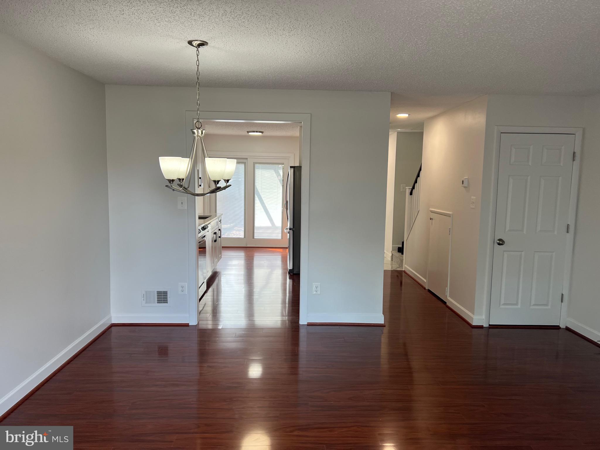 2206 Southgate Square Reston, VA 20191 - Photo 16 of 51