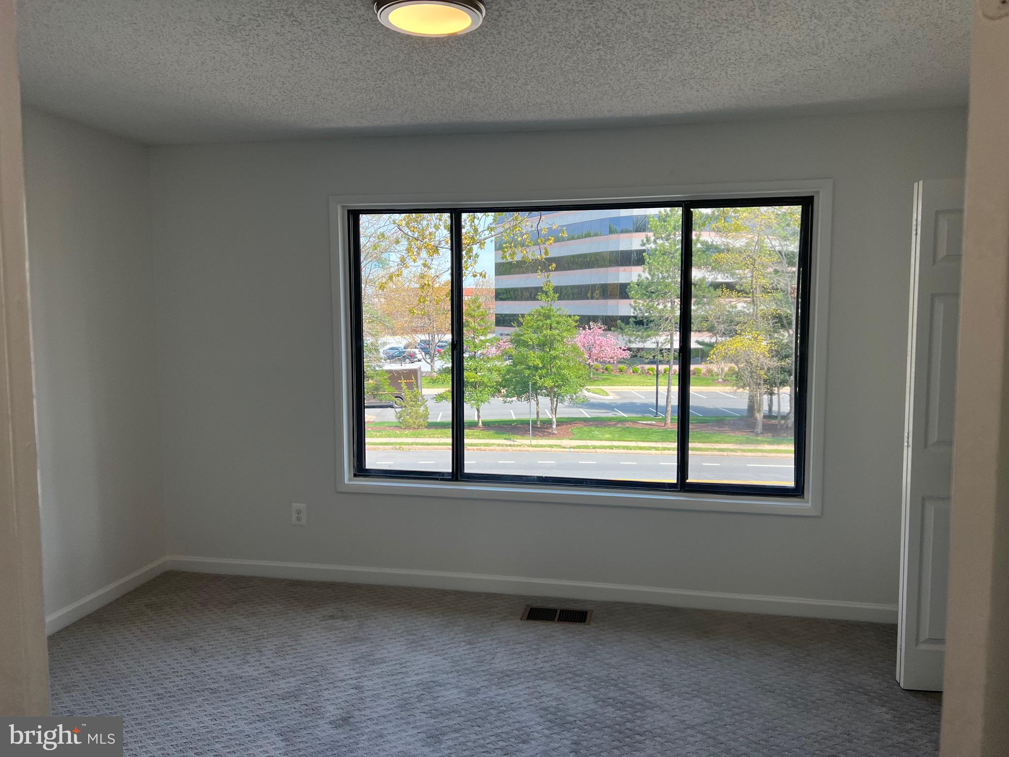 2206 Southgate Square Reston, VA 20191 - Photo 36 of 51