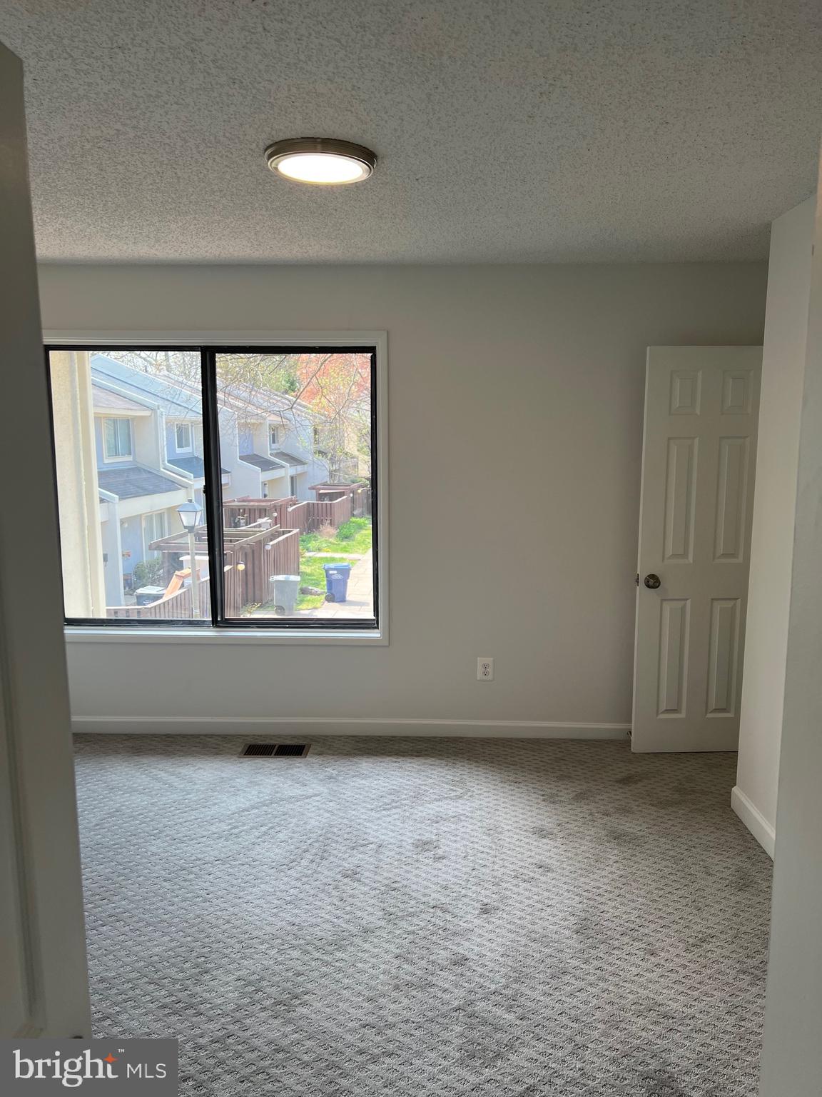 2206 Southgate Square Reston, VA 20191 - Photo 46 of 51