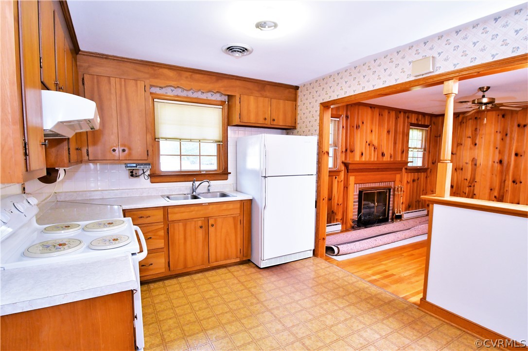 751 Courthouse Road North Chesterfield, VA 23236 - Photo 18 of 37 a kitchen with stainless steel appliances granite countertop a refrigerator and a stove