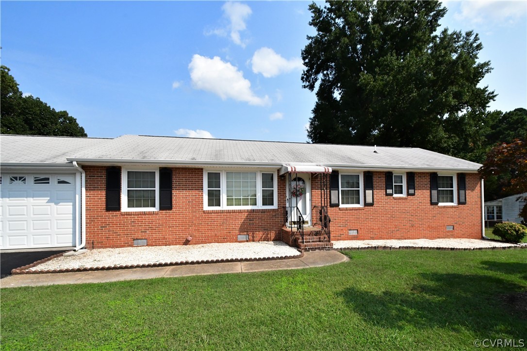 751 Courthouse Road North Chesterfield, VA 23236 - Photo 30 of 37 a front view of a house with a yard