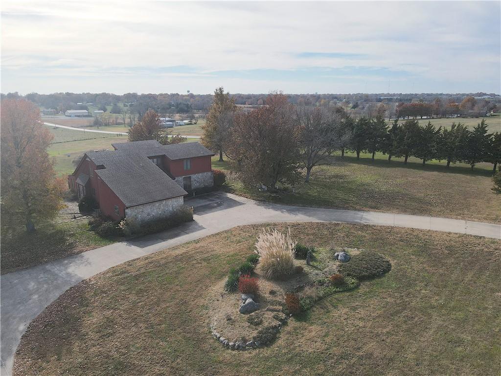 25025 Northeast 1850 Road Garnett, KS 66032 - Photo 2 of 31