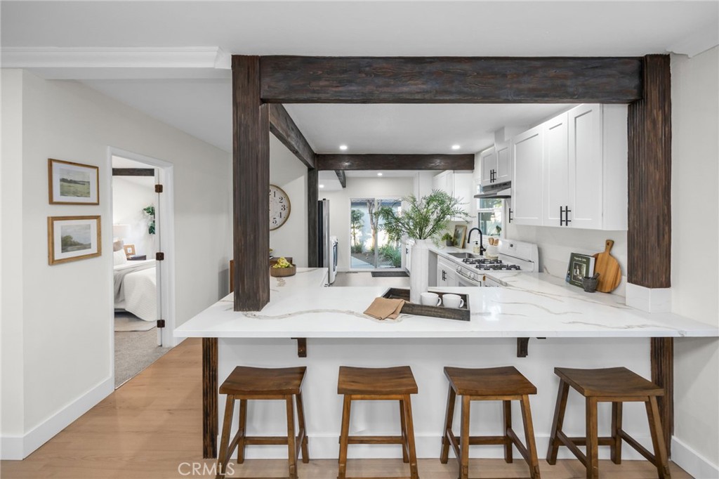 623 East 20th Street Santa Ana, CA 92706 - Photo 10 of 48