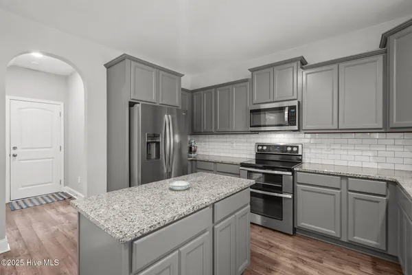 $2,400 | 709 Foggy Crossing Court, Aberdeen, NC 28315