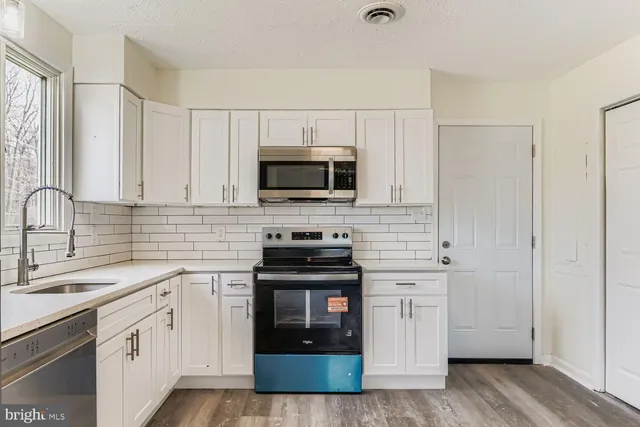 $239,000 | 2542 Sycamore Avenue, Baltimore, MD 21219