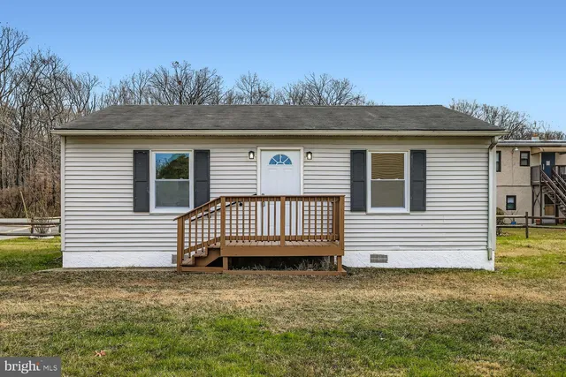 $239,000 | 2542 Sycamore Avenue, Baltimore, MD 21219