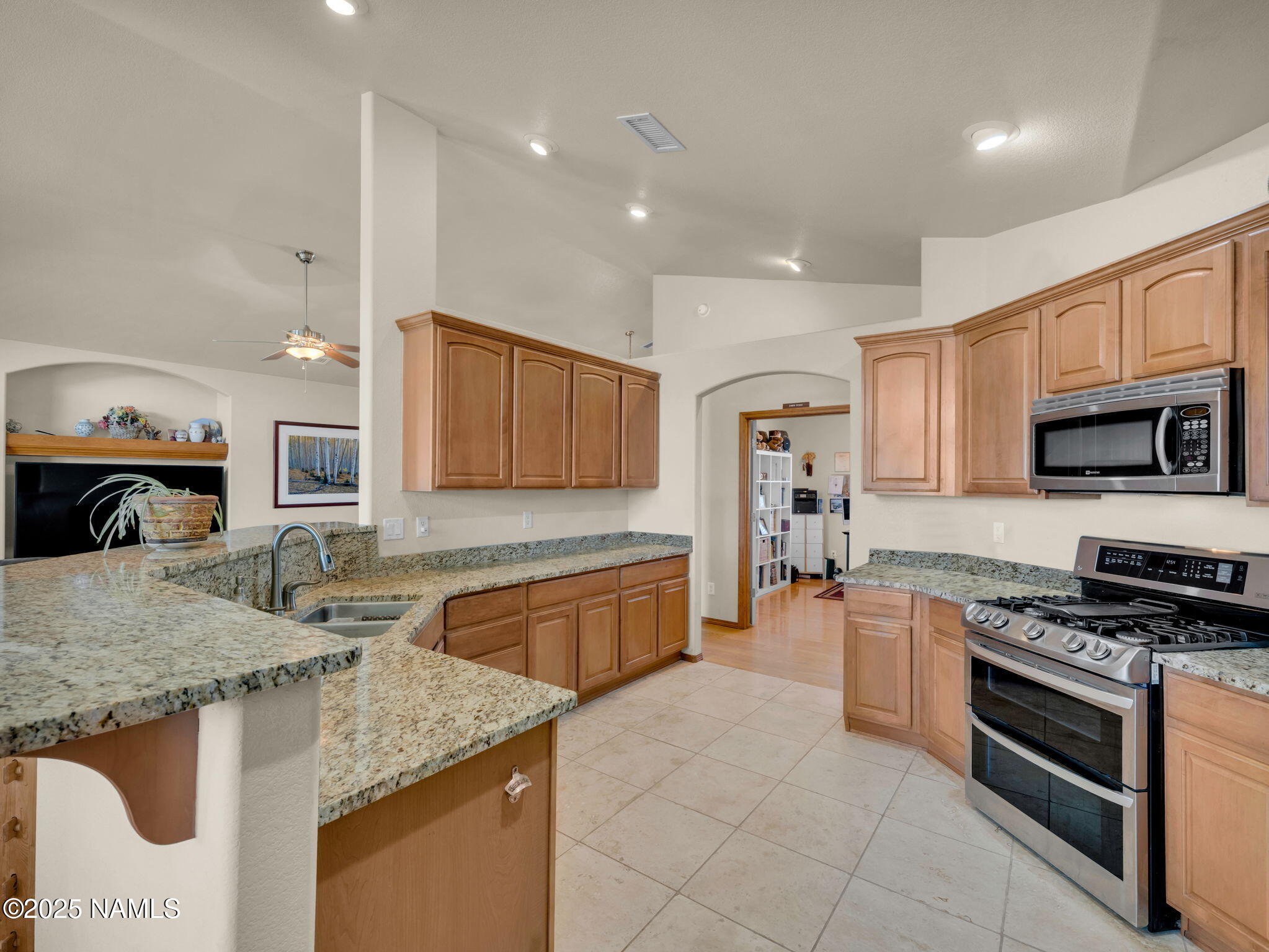 9644 North Bryant Road Flagstaff, AZ 86004 - Photo 14 of 54 Kitchen
