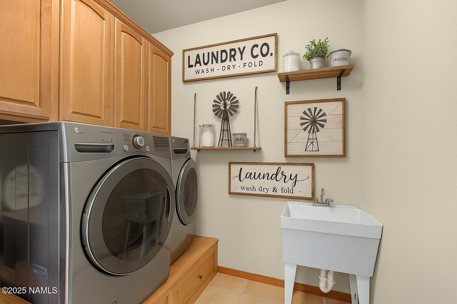 9644 North Bryant Road Flagstaff, AZ 86004 - Photo 27 of 54 Laundry room