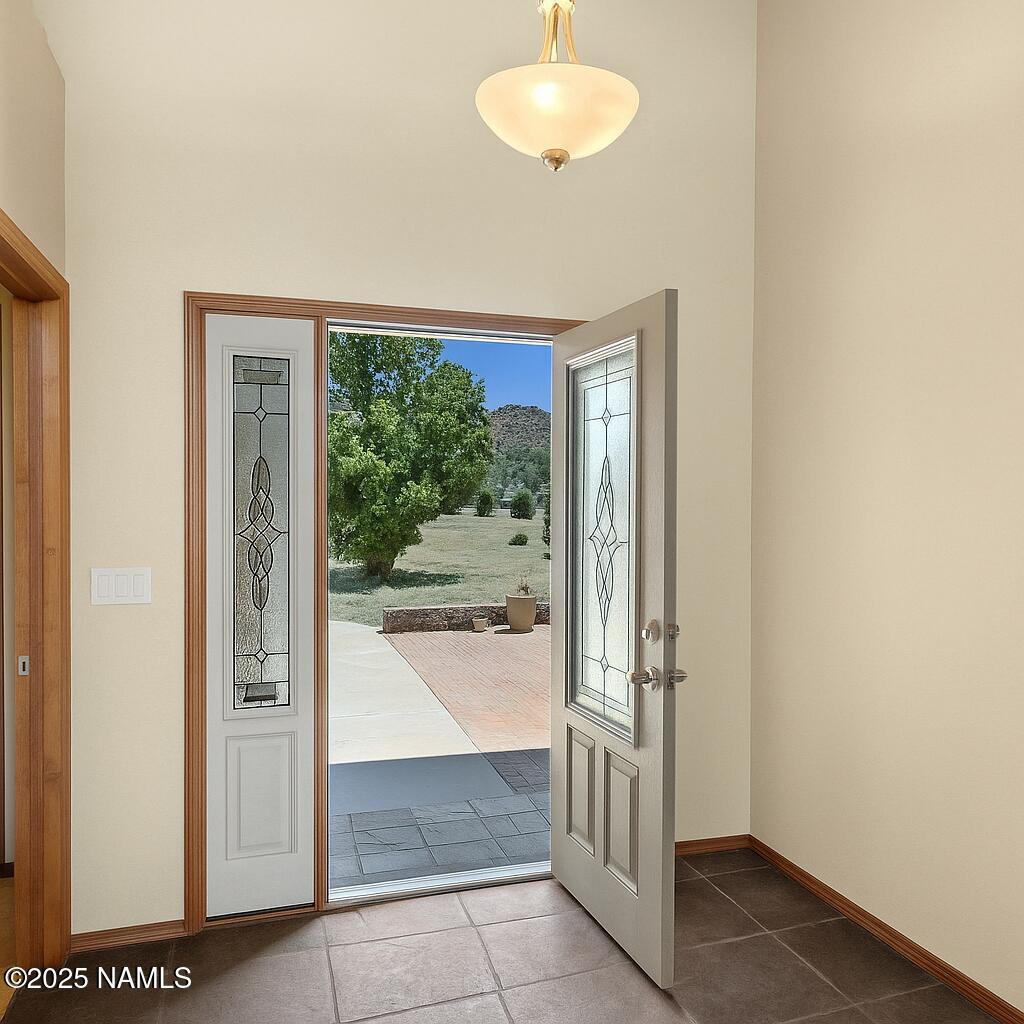 9644 North Bryant Road Flagstaff, AZ 86004 - Photo 4 of 54 Front Entry