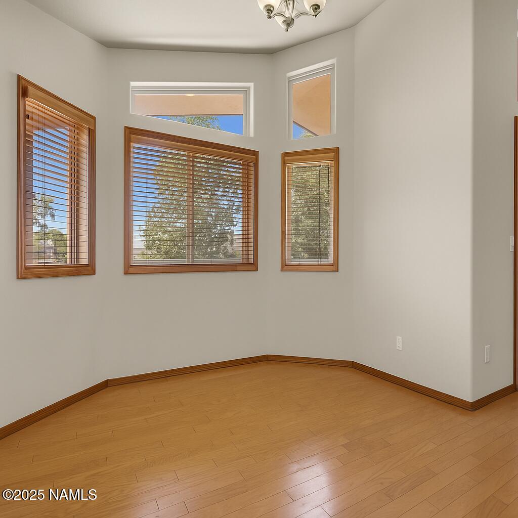 9644 North Bryant Road Flagstaff, AZ 86004 - Photo 9 of 54 Kitchen Dining area