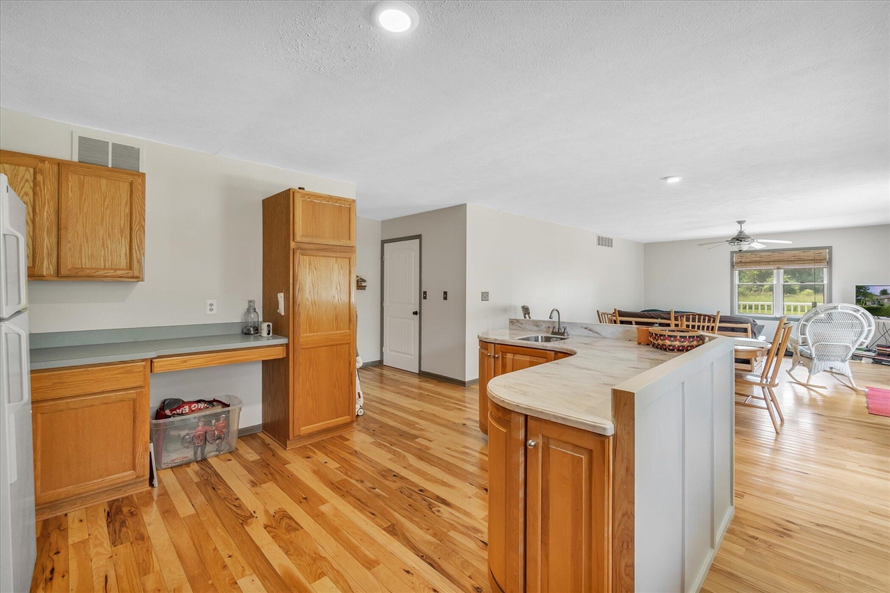 7790 East Territorial Road Munith, MI 49259 - Photo 17 of 34