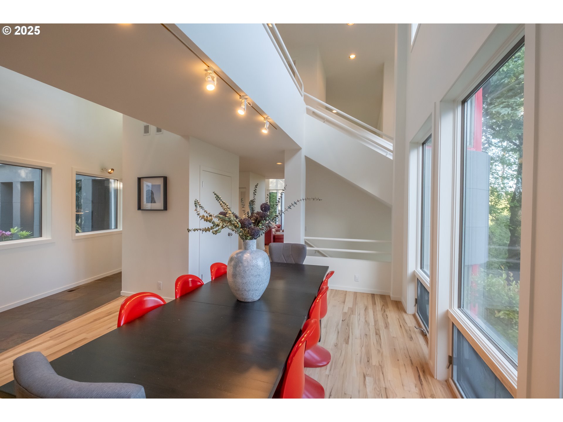 2790 Northwest Sulphur Springs Road Corvallis, OR 97330 - Photo 14 of 48 a view of living room and kitchen