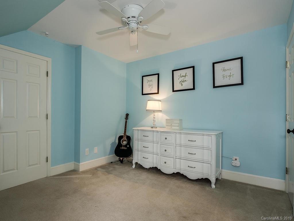 3108 Wickersham Road Charlotte, NC 28211 - Photo 23 of 34 a view of room with cabinet