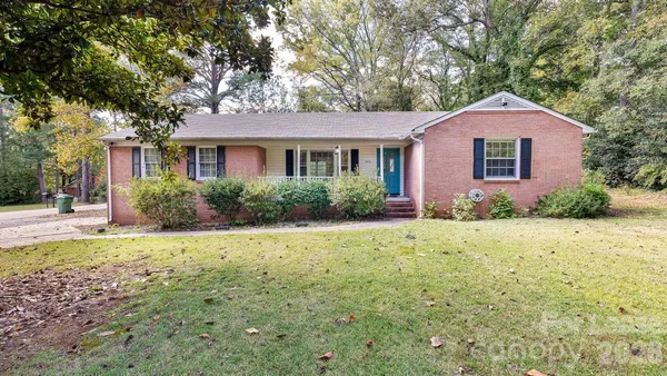 $1,845 | 502 Plantation Road, Lancaster, SC 29720