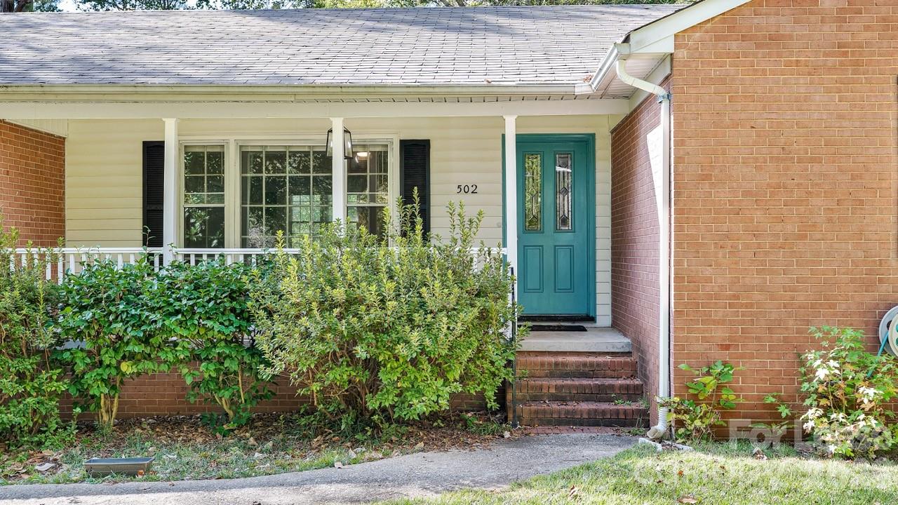 502 Plantation Road Lancaster, SC 29720 - Photo 2 of 27