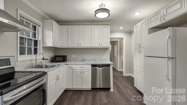 $1,945 | 502 Plantation Road, Lancaster, SC 29720