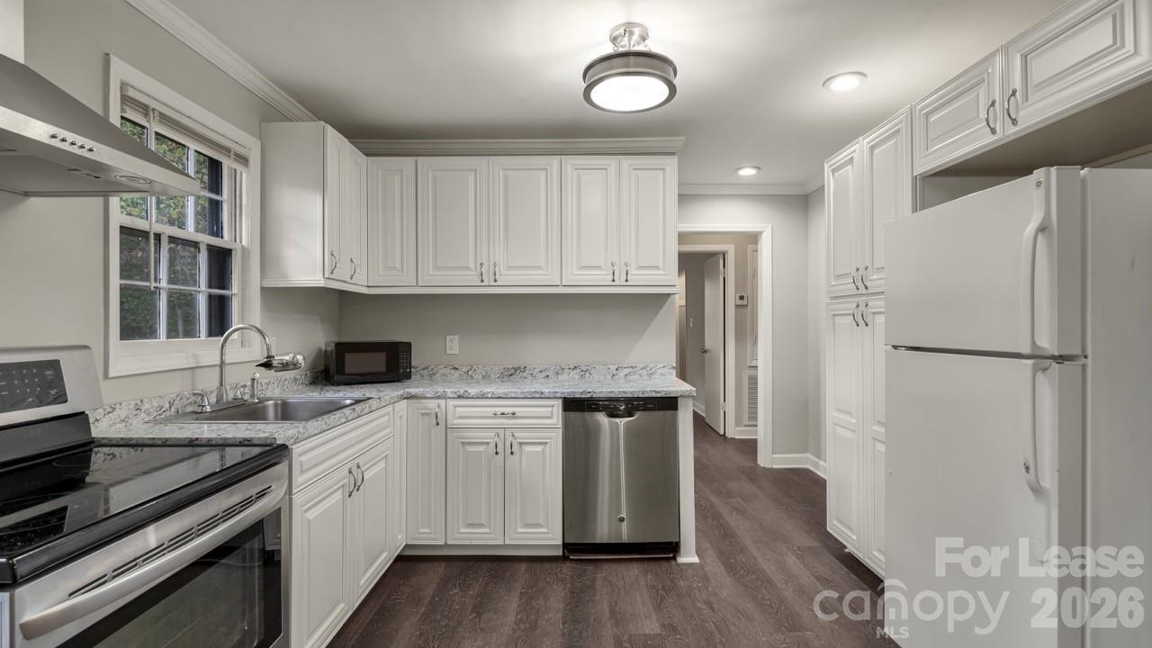 502 Plantation Road Lancaster, SC 29720 - Photo 10 of 27