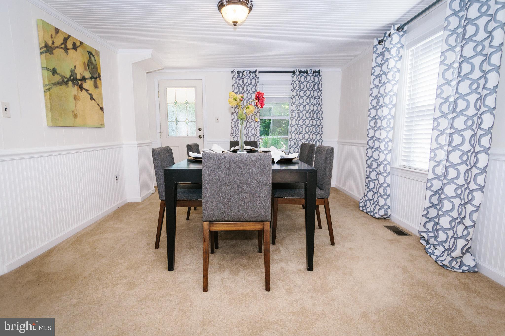 2056 Flag Marsh Road Mount Airy, MD 21771 - Photo 8 of 26 Spacious and open dining room