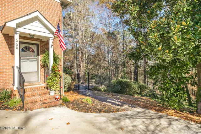 $419,000 | 668 Monticlair Drive, Macon, GA 31210