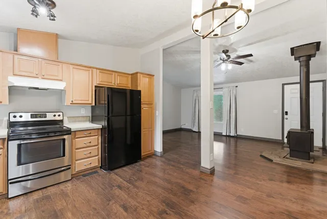 $399,500 | 38609 North Madison Road, Elk, WA 99009