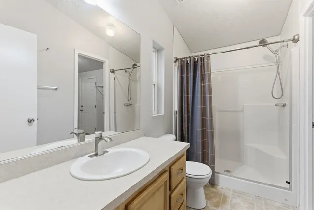 $399,500 | 38609 North Madison Road, Elk, WA 99009