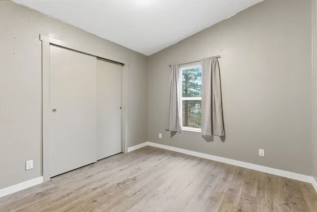 $399,500 | 38609 North Madison Road, Elk, WA 99009