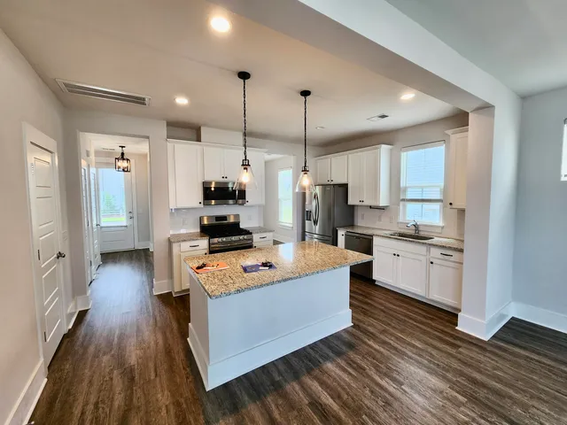 $2,350 | 575 Cross Park Lane, Summerville, SC 29486